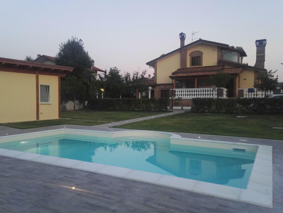 Leonia Holiday home *