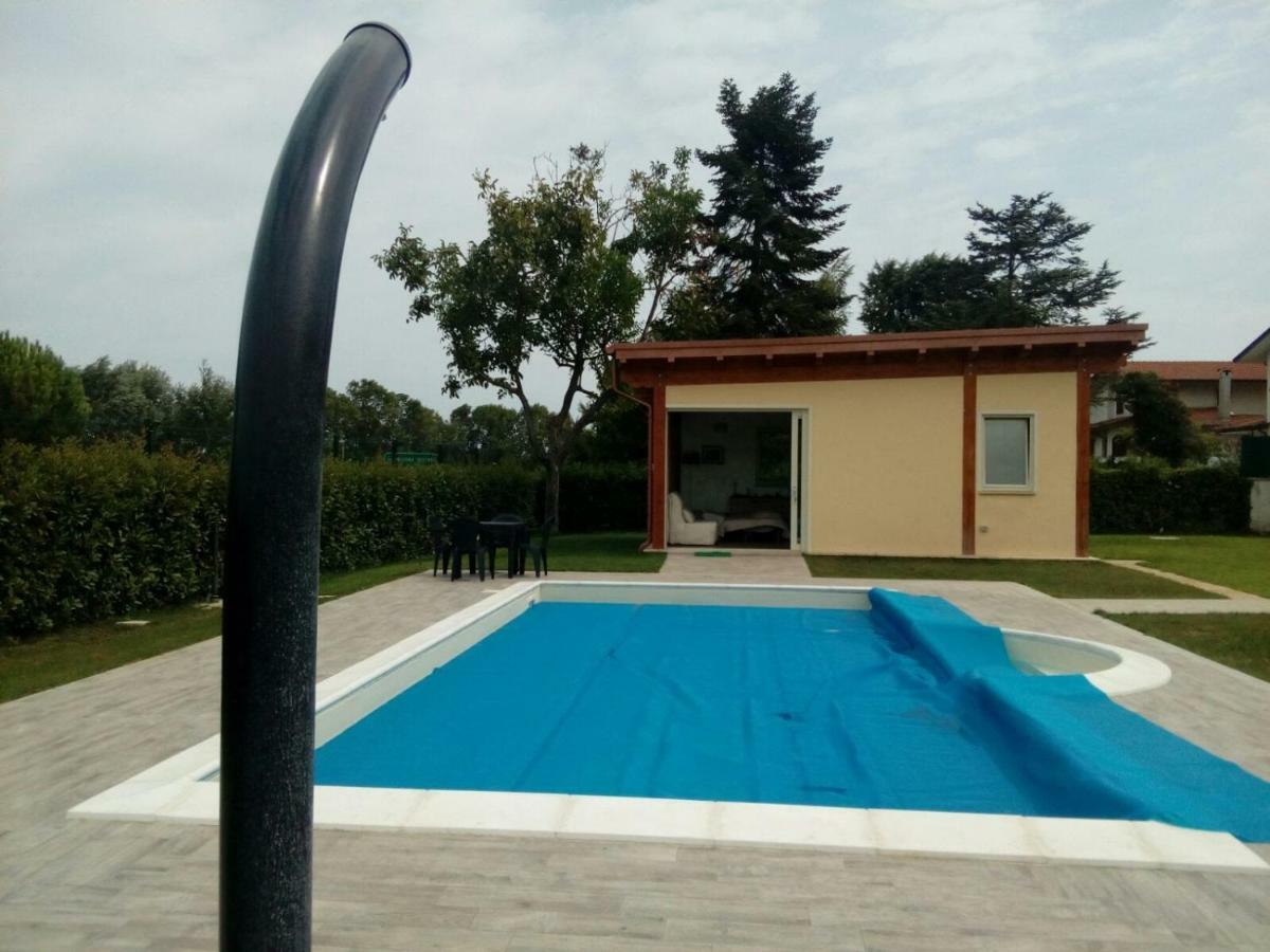 Leonia Holiday home