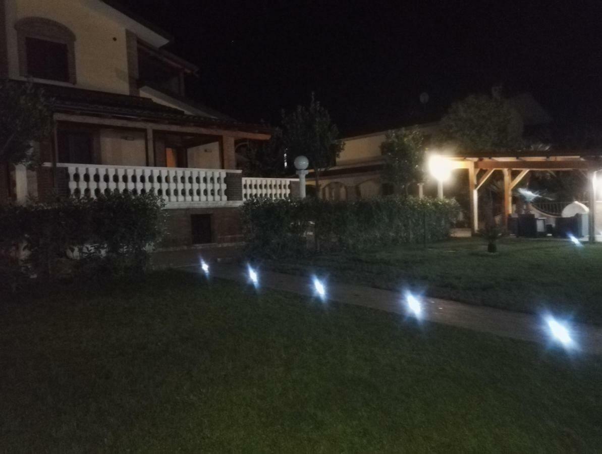 Leonia Holiday home *